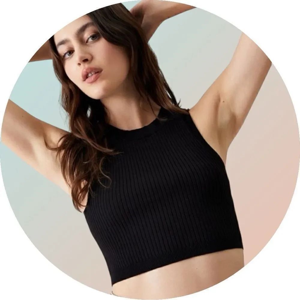 Kendall & Kylie Crop Knit Tank Top Black Size Medium NWT